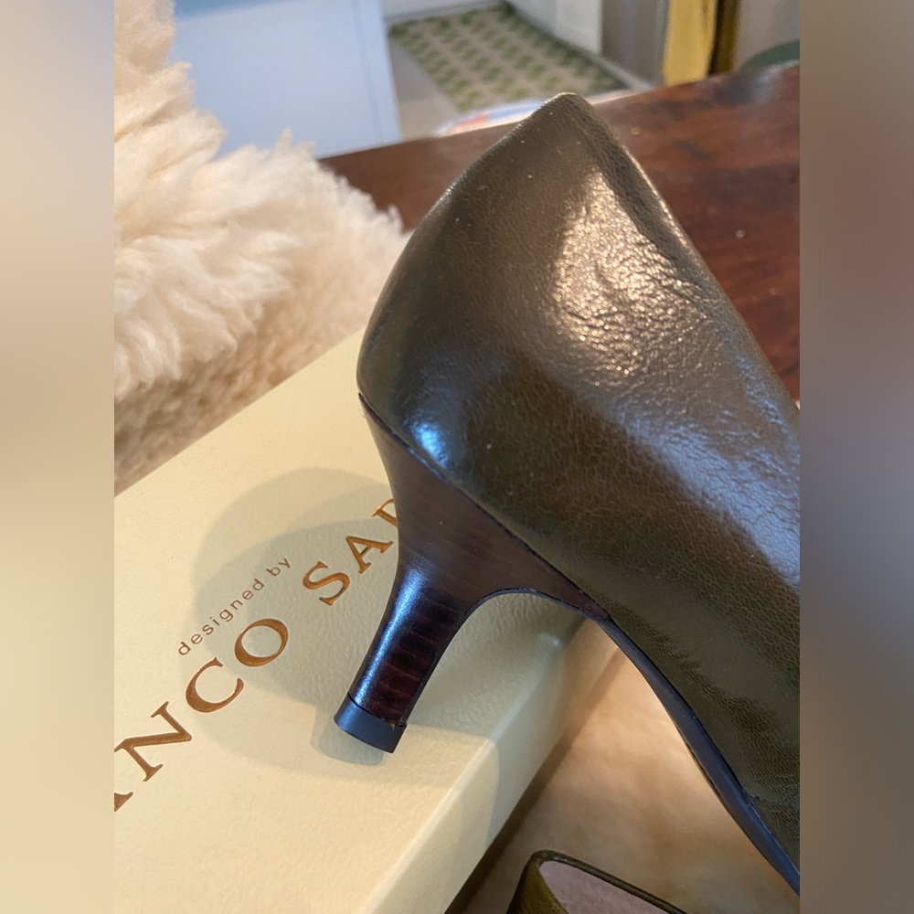 Franco Sarto olive green pointed toe kitten heel NIB - Picture 7 of 13